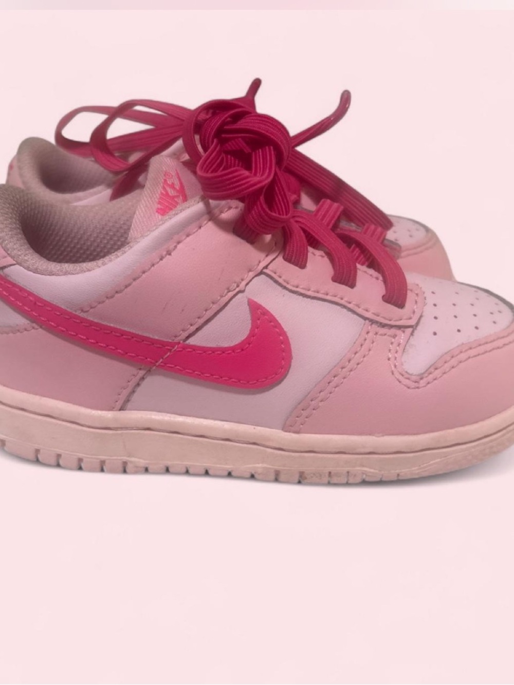 Nike Kids Pink Low-Top Sneakers with Hot Pink Swoosh